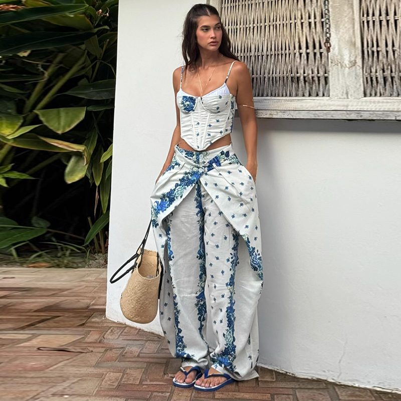 Romper Floral Print - セクシーなプリント柄ベストとトラウザーズのレディーススーツ、ノースリーブスリップトップ、イレギュラーパンツ、レディースセット、2026年春夏、ツーピースセット
